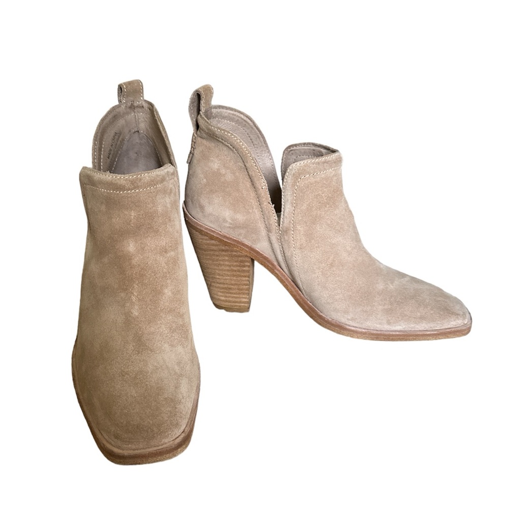Jeffrey Campbell Rosee Tan suede ankle bootie size 8
